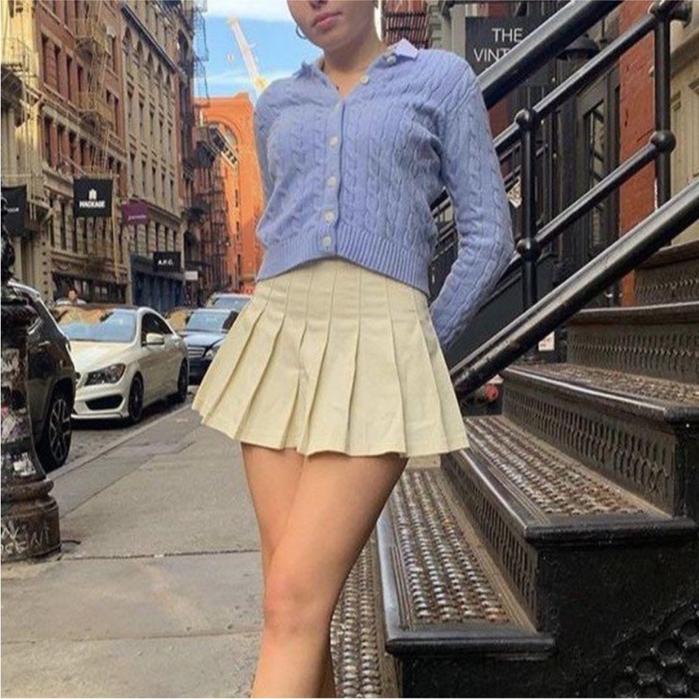 NWT Brandy Melville Dana Mini Skirt‎ in Cream, Size M